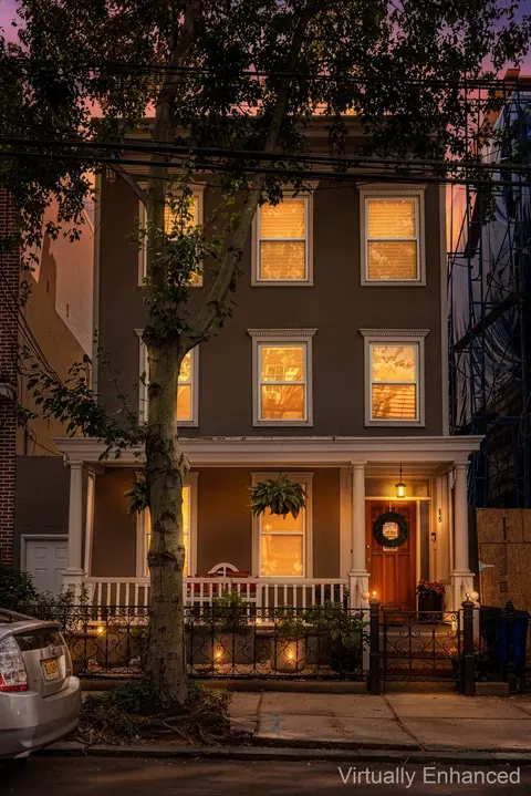 235 7th St #2, Jersey City, NJ 07302