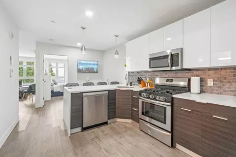 62 69th St, Guttenberg, NJ 07093