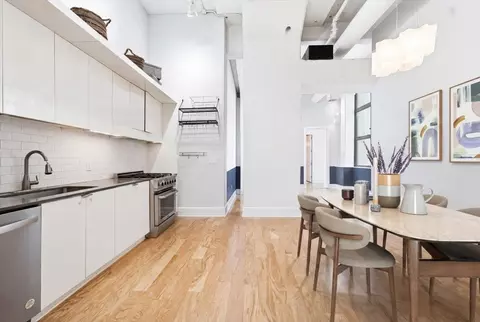 50 Dey St #332, Jersey City, NJ 07306