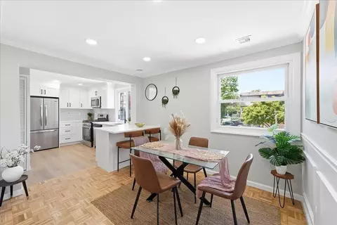 2 Laurel Ct, Jersey City, NJ 07302
