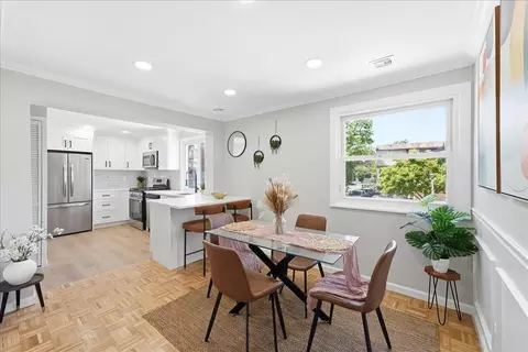 2 Laurel Ct, Jersey City, NJ 07302