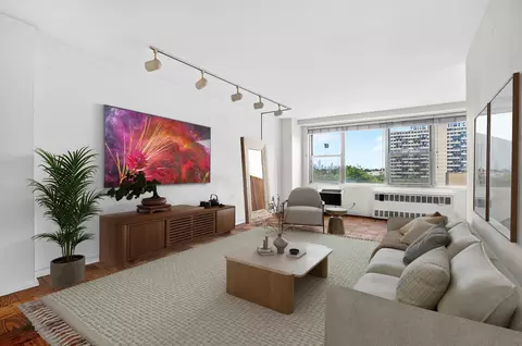 10 Huron Ave #7S, Jersey City, NJ 07306