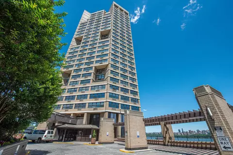 7004 Blvd E #39F, Guttenberg, NJ 07093