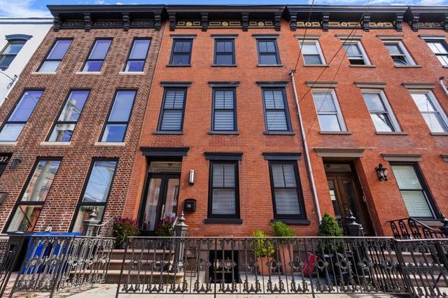 735 Bloomfield St, Hoboken, NJ 07030