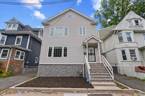 35-37 W End Ave, Newark, NJ 07106