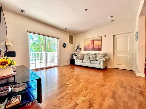 2113 Windsor Park Ct # 113, Englewood, NJ 07631