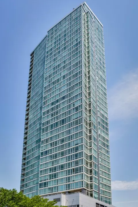 2 2nd St #801, Jersey City, NJ 07302
