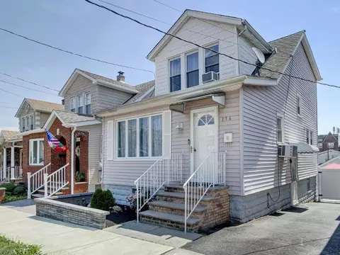 176 Forest St, Kearny, NJ 07032