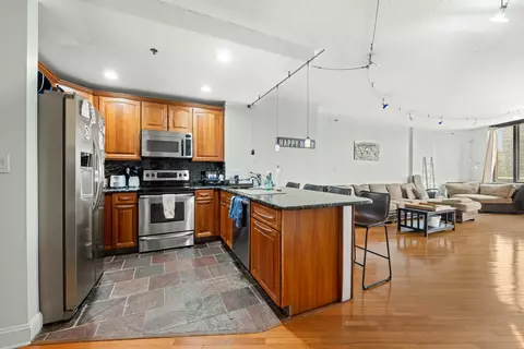 415 Newark St #7G, Hoboken, NJ 07030