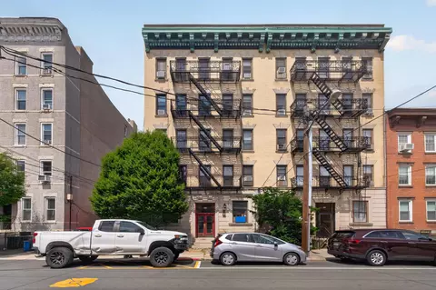 622 Park Ave #2C, Hoboken, NJ 07030