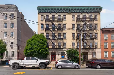622 Park Ave #2C, Hoboken, NJ 07030