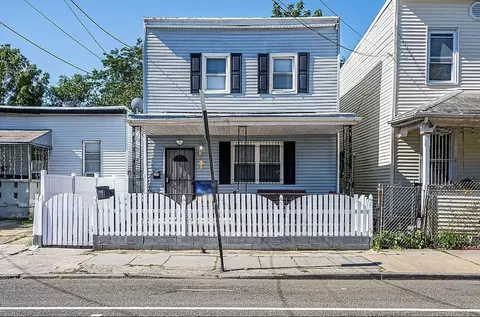 135 Fulton Ave, Jersey City, NJ 07305