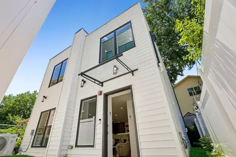 105 Laidlaw Ave #FOUR, Jersey City, NJ 07306