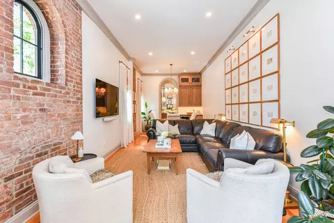 500 Hudson St #1B, Hoboken, NJ 07030