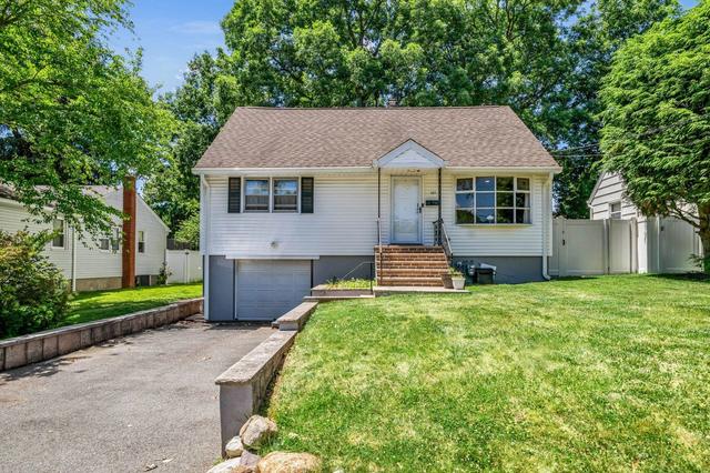 101 Pinecrest Ter, Wayne, NJ 07470
