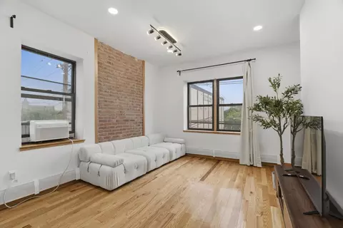 25 High St #3, Jersey City, NJ 07306