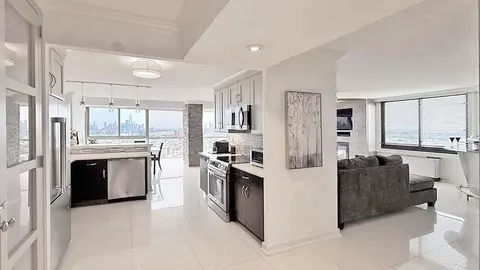 380 Mountain Rd #2113, Union City, NJ 07087