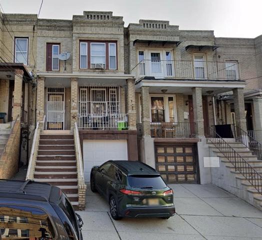 34 64th St, West New York, NJ 07093