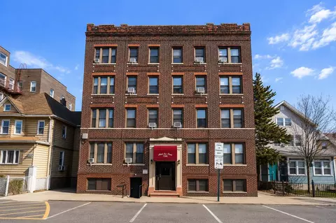 7306 Park Ave #2, North Bergen, NJ 07047