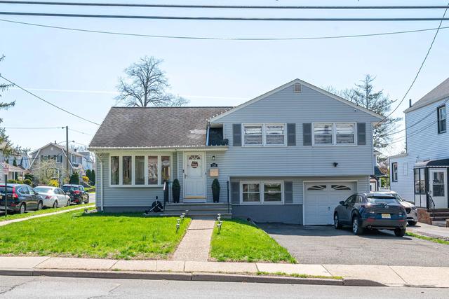 136 E Clinton Ave, Bergenfield, NJ 07621