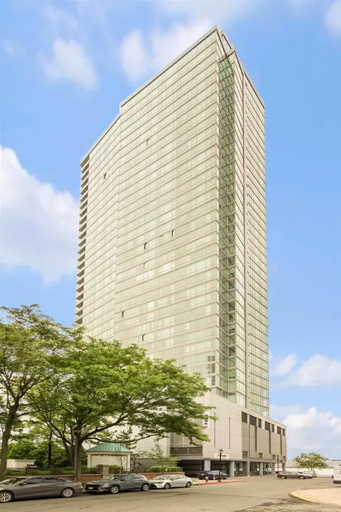 2 2nd St #2108, Jersey City, NJ 07302