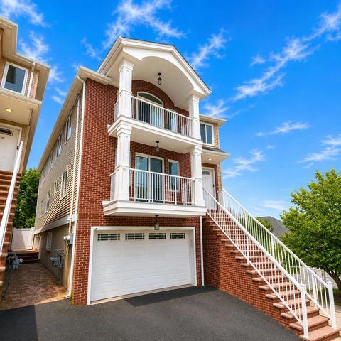 1407 88th St, North Bergen, NJ 07047