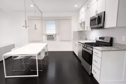 Kitchen - 528 Undercliff Ave, Edgewater, NJ 07020 photo 1 of 2