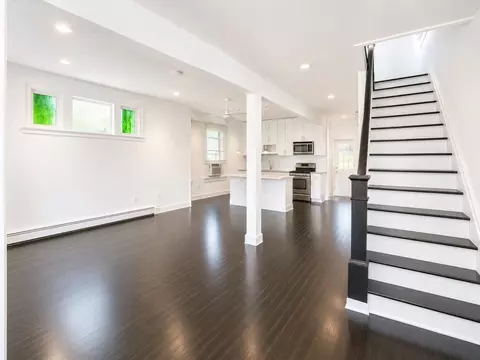 528 Undercliff Ave, Edgewater, NJ 07020 photo 3