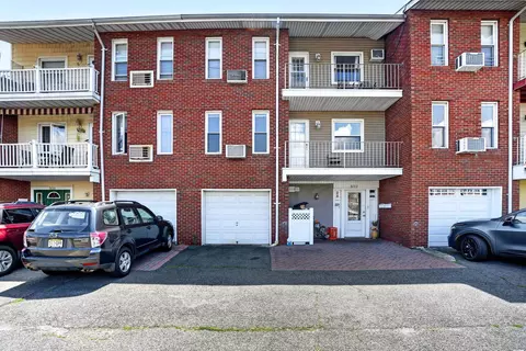 502 Avenue C, Bayonne, NJ 07002