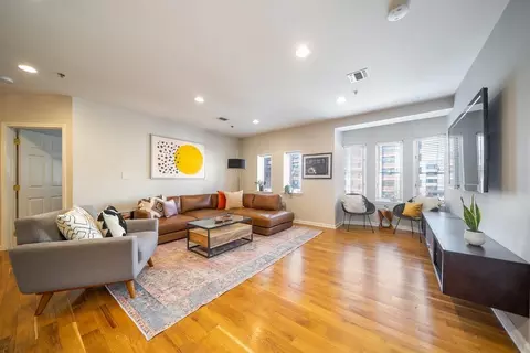 325 Adams St #3, Hoboken, NJ 07030