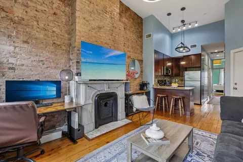 229 3rd St #4L, Jersey City, NJ 07302