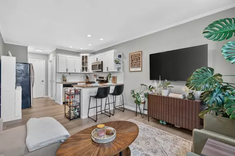 231 Griffith St #F, Jersey City, NJ 07307