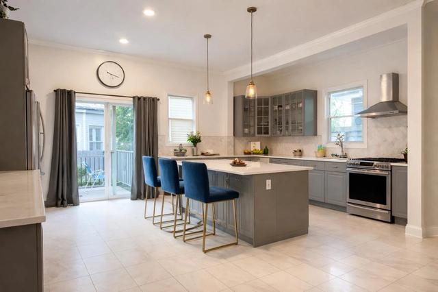 48 Danforth Ave, Jersey City, NJ 07305