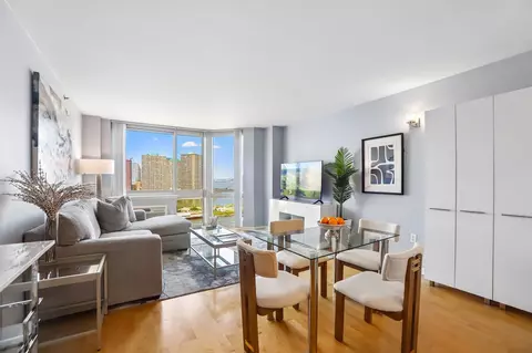 20 2nd St #1604, Jersey City, NJ 07302