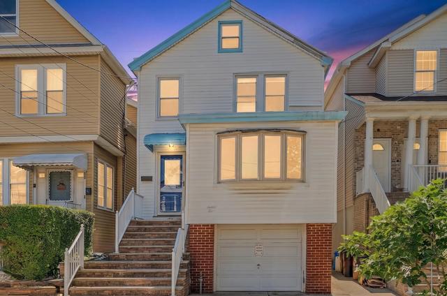 94 W 43rd St, Bayonne, NJ 07002
