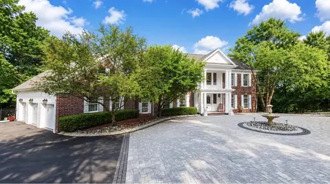 317 Rock Ridge Ct, Franklin Lakes, NJ 07417
