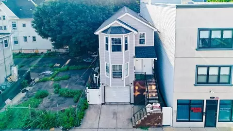 242 Rosa Parks Blvd, Paterson, NJ 07501