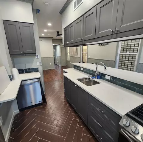 119 Clendenny Ave #1L, Jersey City, NJ 07304