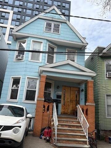 13 Bryan Pl, Jersey City, NJ 07306