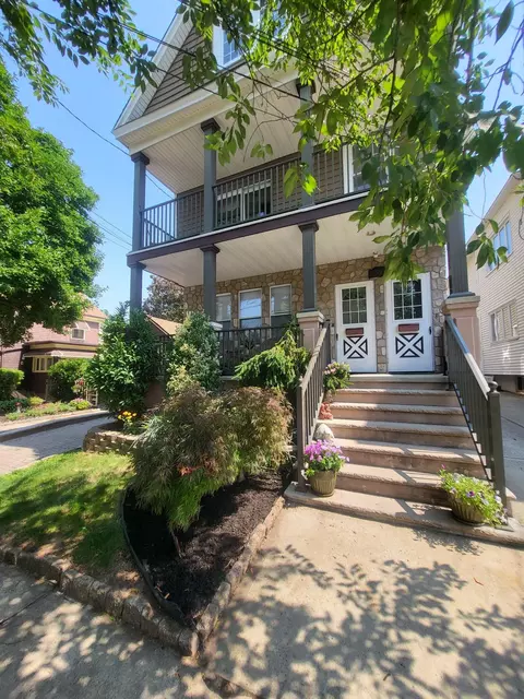 99 W 37th St, Bayonne, NJ 07002