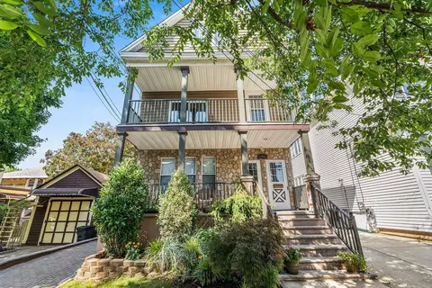 99 W 37th St, Bayonne, NJ 07002