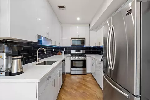 407 Monroe St #5A, Hoboken, NJ 07030