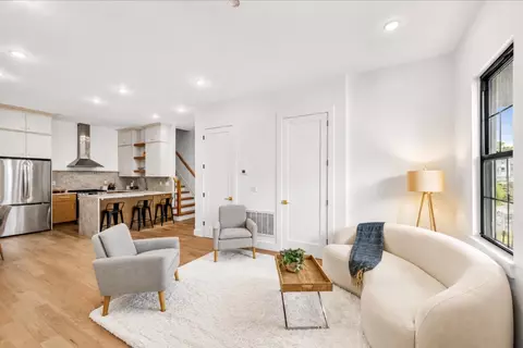 113 5 Oak St #1, Jc Bergen-lafayett, NJ 07305