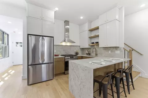 113 5 Oak St #1, Jc Bergen-lafayett, NJ 07305