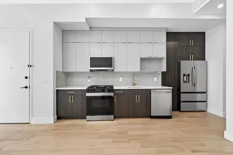 20 Storms Ave #2, Jersey City, NJ 07306