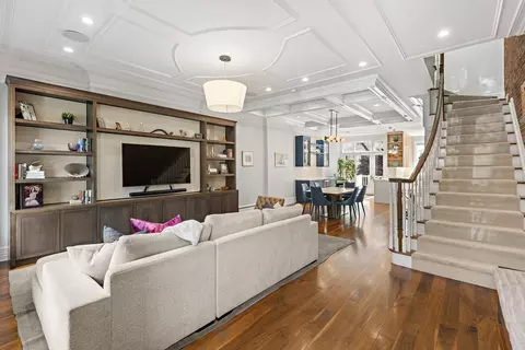 809 Bloomfield St, Hoboken, NJ 07030