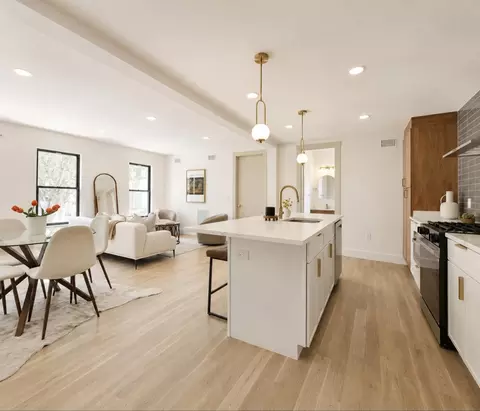7 Pierce Ave, Jersey City, NJ 07307