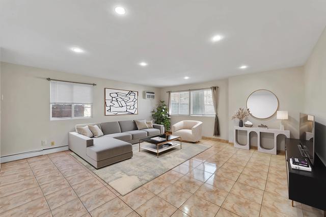 226 49th St #2, Union City, NJ 07087