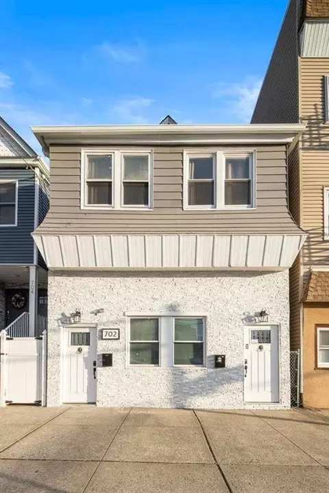 702 Kennedy Blvd, Bayonne, NJ 07002