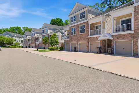 404 Waterview Ct #404, Cedar Knolls, NJ 07927